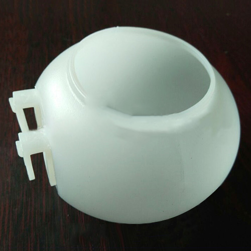 吹塑加工厂塑料吹塑加工时产生色差是什么原因？